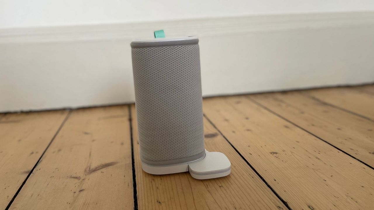 Vitesy Eteria Air Purifier with base station