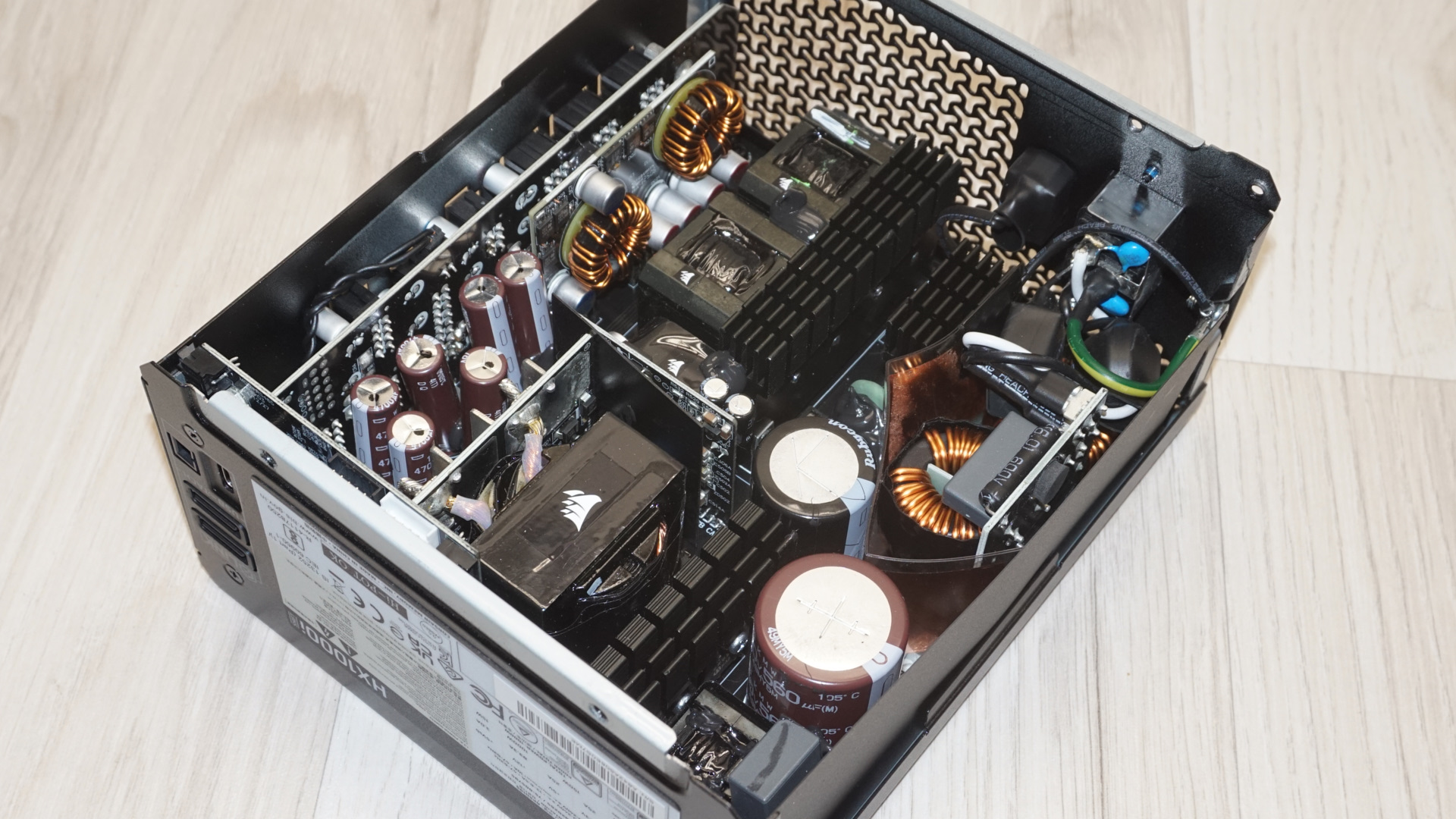 Corsair HX1000i Shift PSU