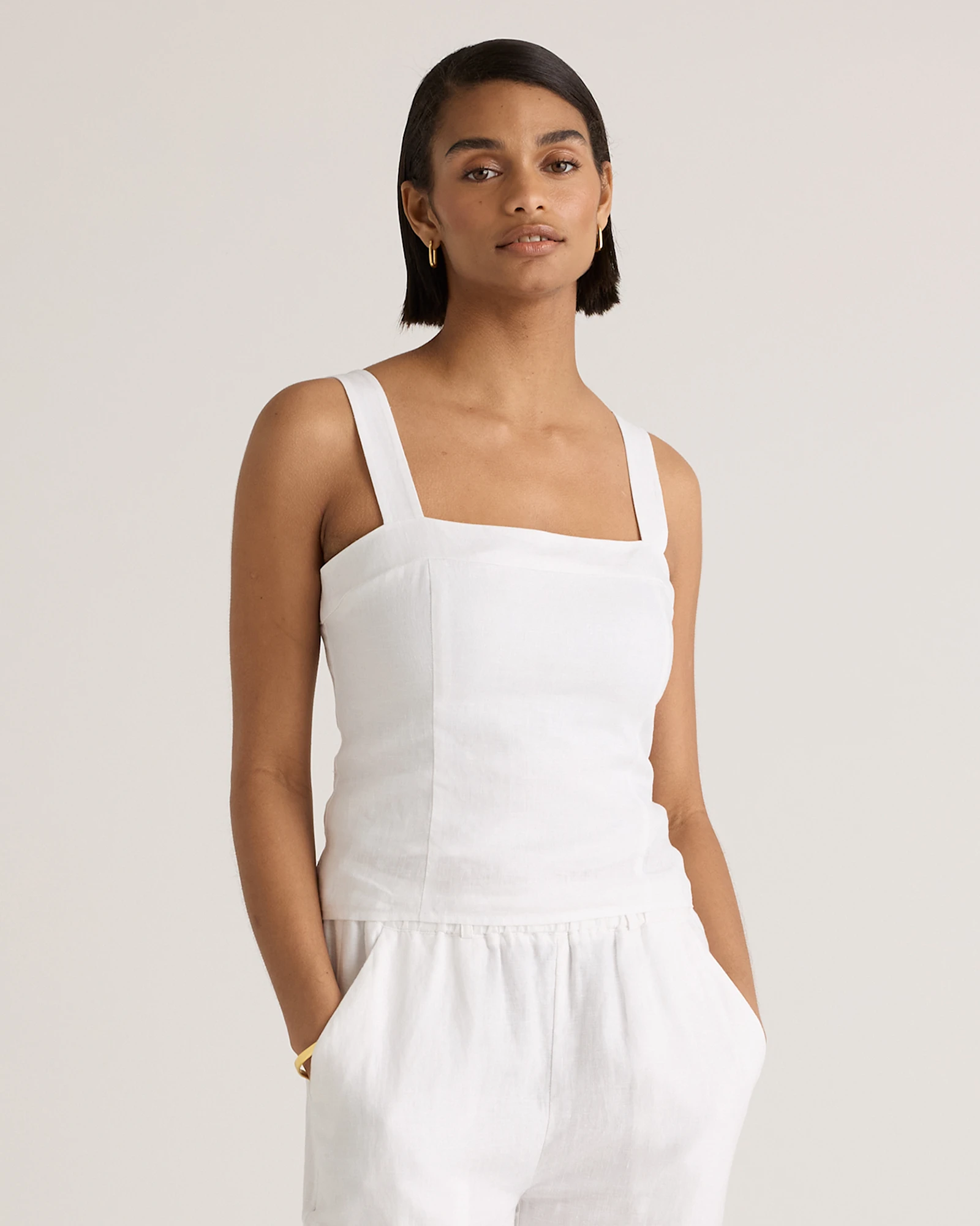 100% European Linen Fitted Tank in White