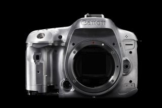 The EOS 7D Mark II has a magnesium-alloy chassis