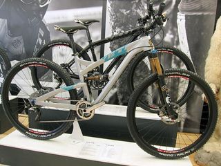 Yeti's new SB-95 uses a similar Switch suspension design as on the SB-66 but with an inch less travel and geometry built around 29in wheels