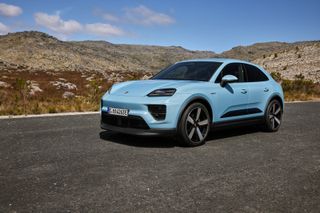 Porsche Macan Electric, 2024