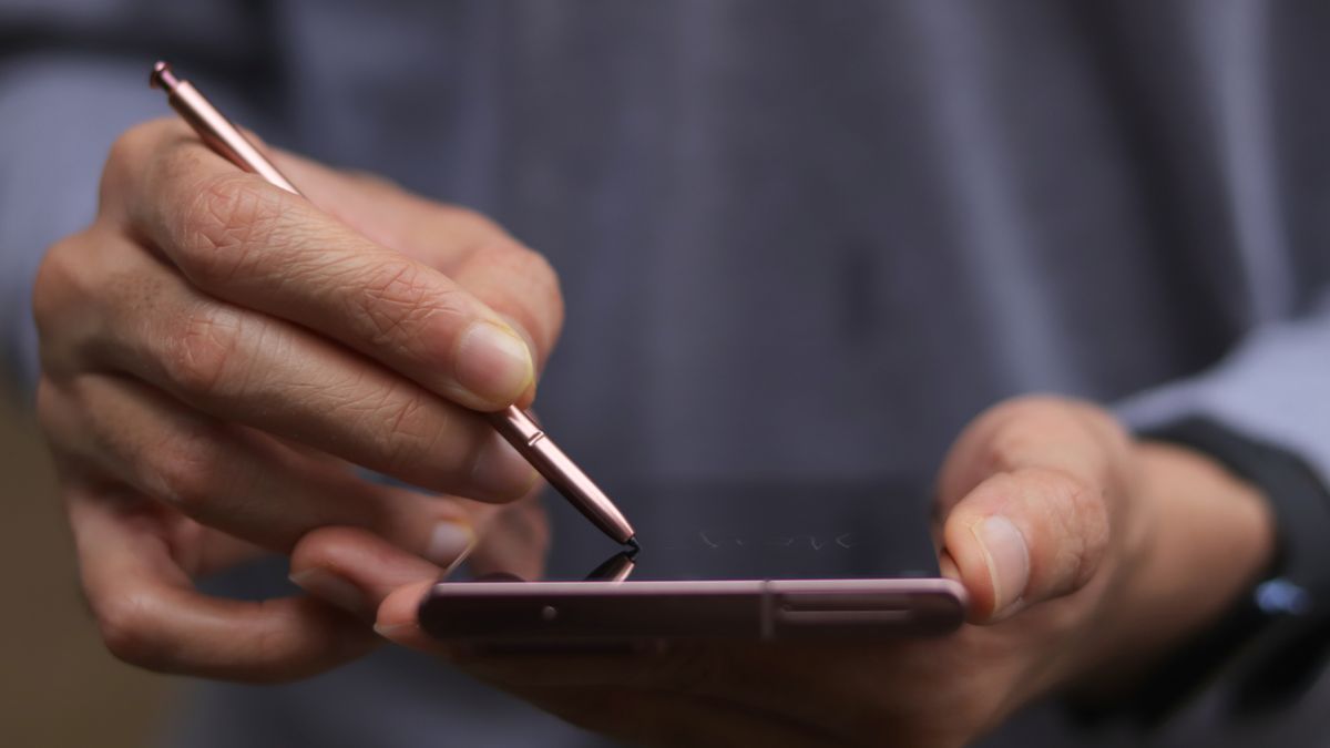 Samsung Galaxy S21 Ultra Leak Shows Where The S Pen Goes Techradar