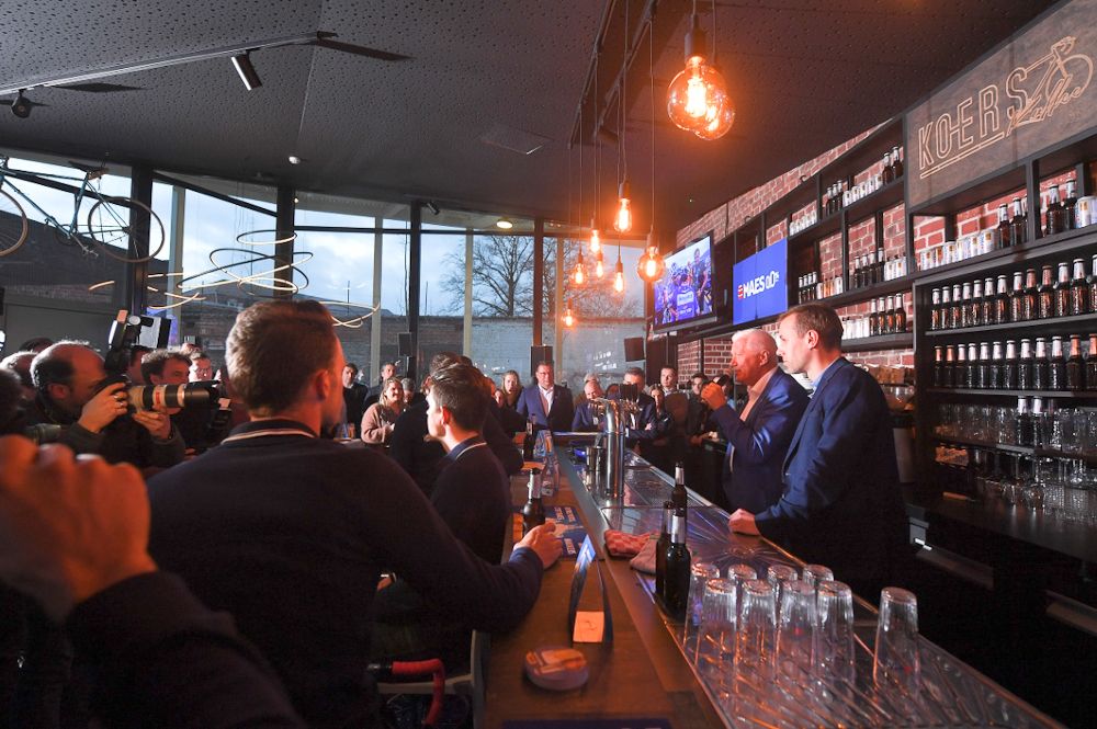 Museum van de Wielersport City Bar in Roeselare hosted the event for Deceuninck-QuickStep