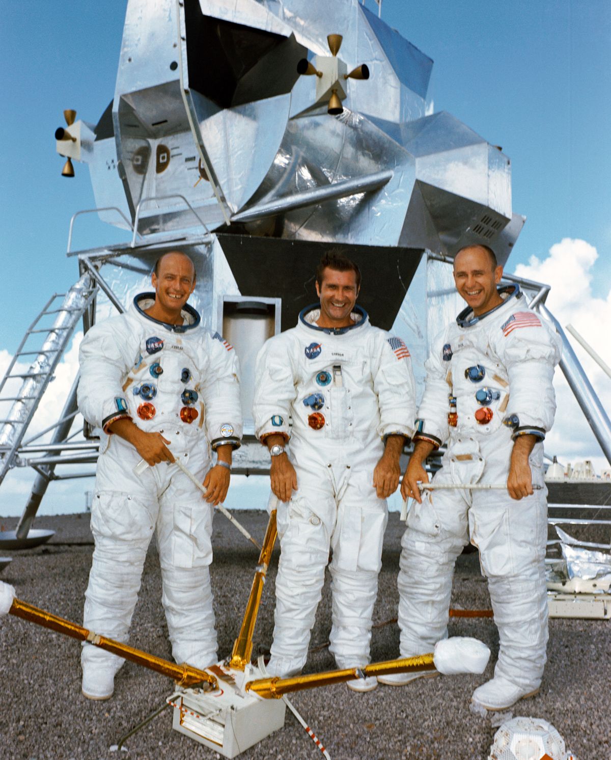 Another look at the Apollo 12 crew.
