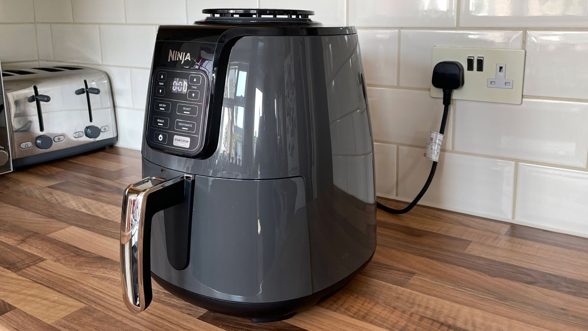 Ninja Air Fryer AF100UK Review | TechRadar