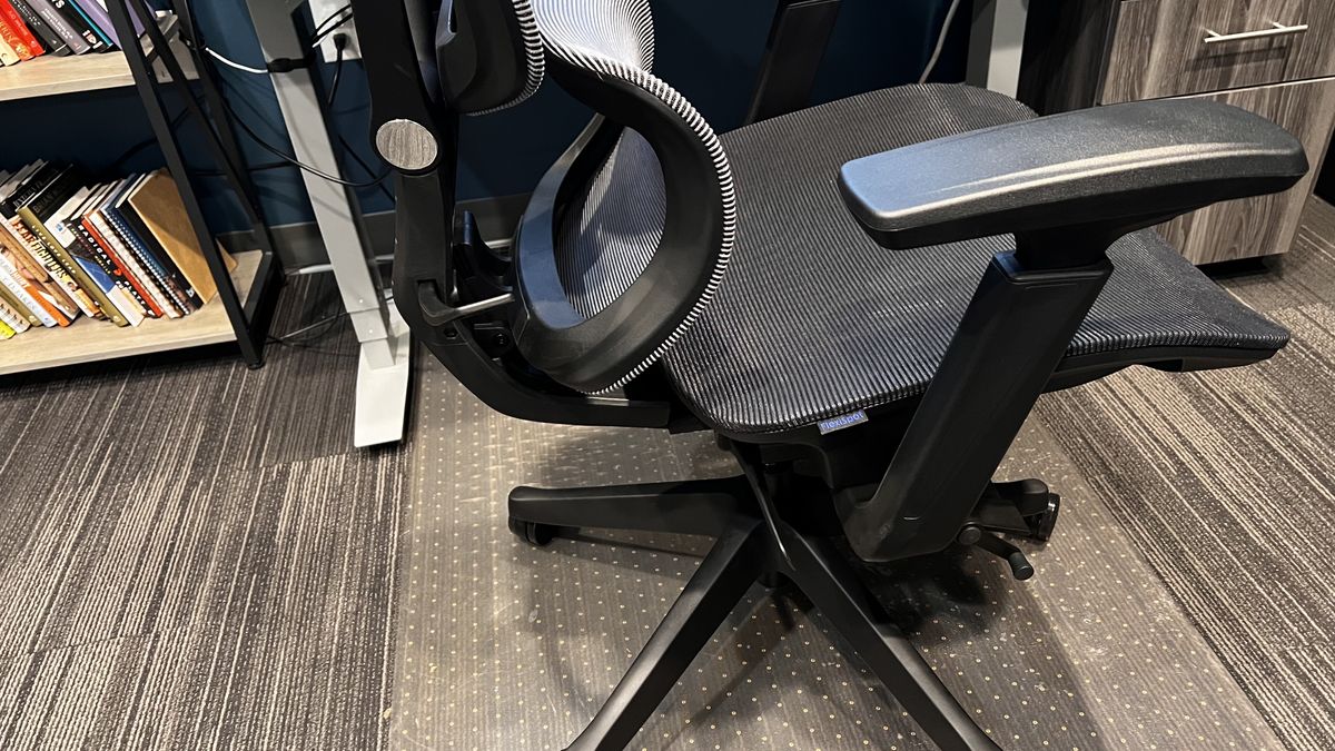 Flexispot C7 ergonomic office chair review | TechRadar