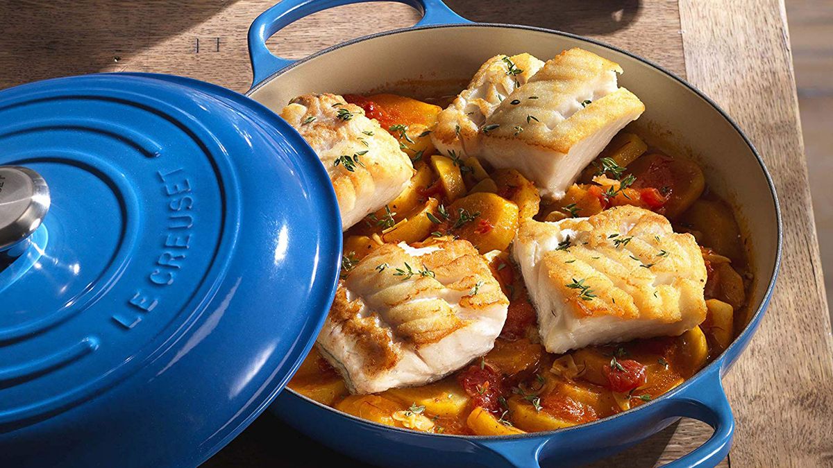 this-le-creuset-casserole-dish-has-more-than-50-off-at-amazon-but