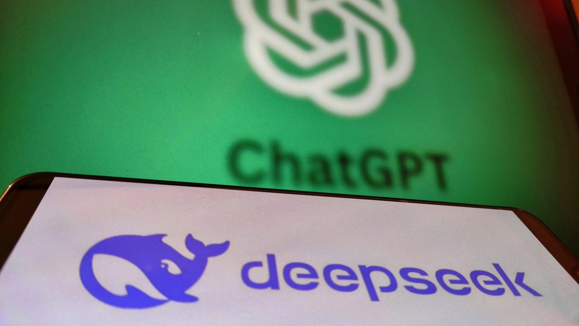 Deepseek and ChatGPT logos