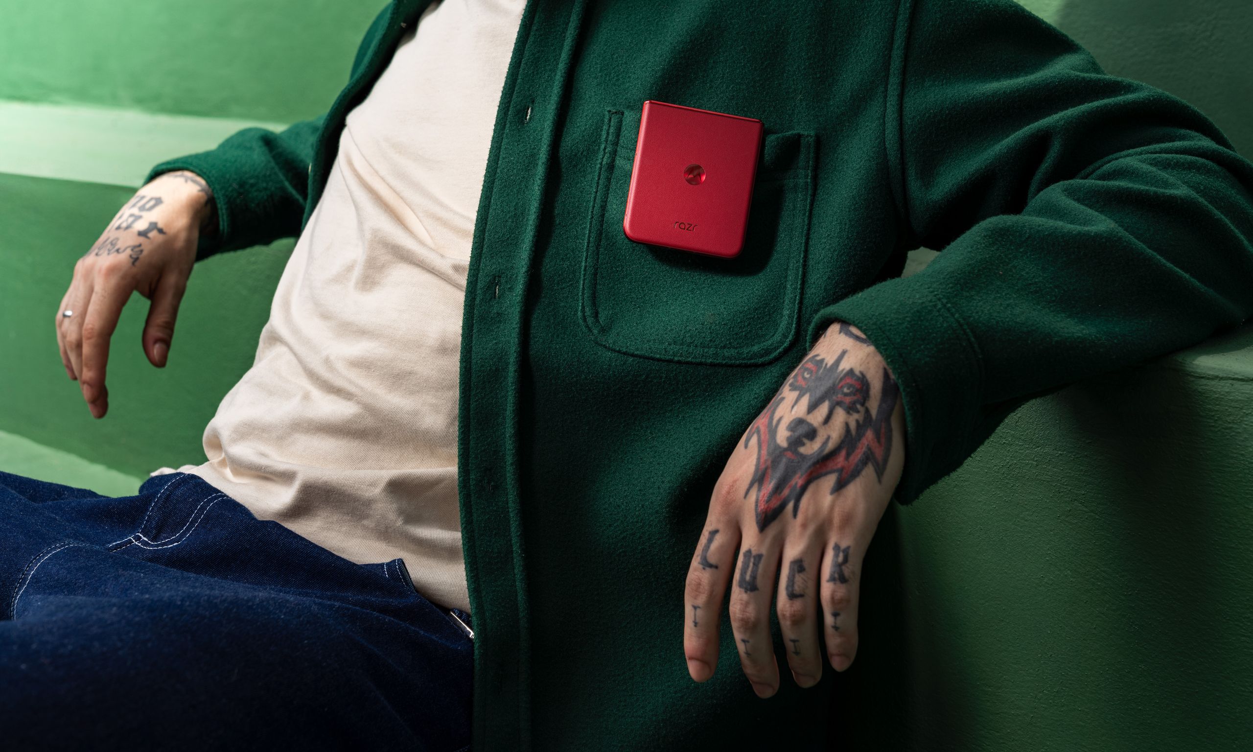 Woot a bargain! Motorola Razr+ drops to insane low price, showing Samsung and others how it's done