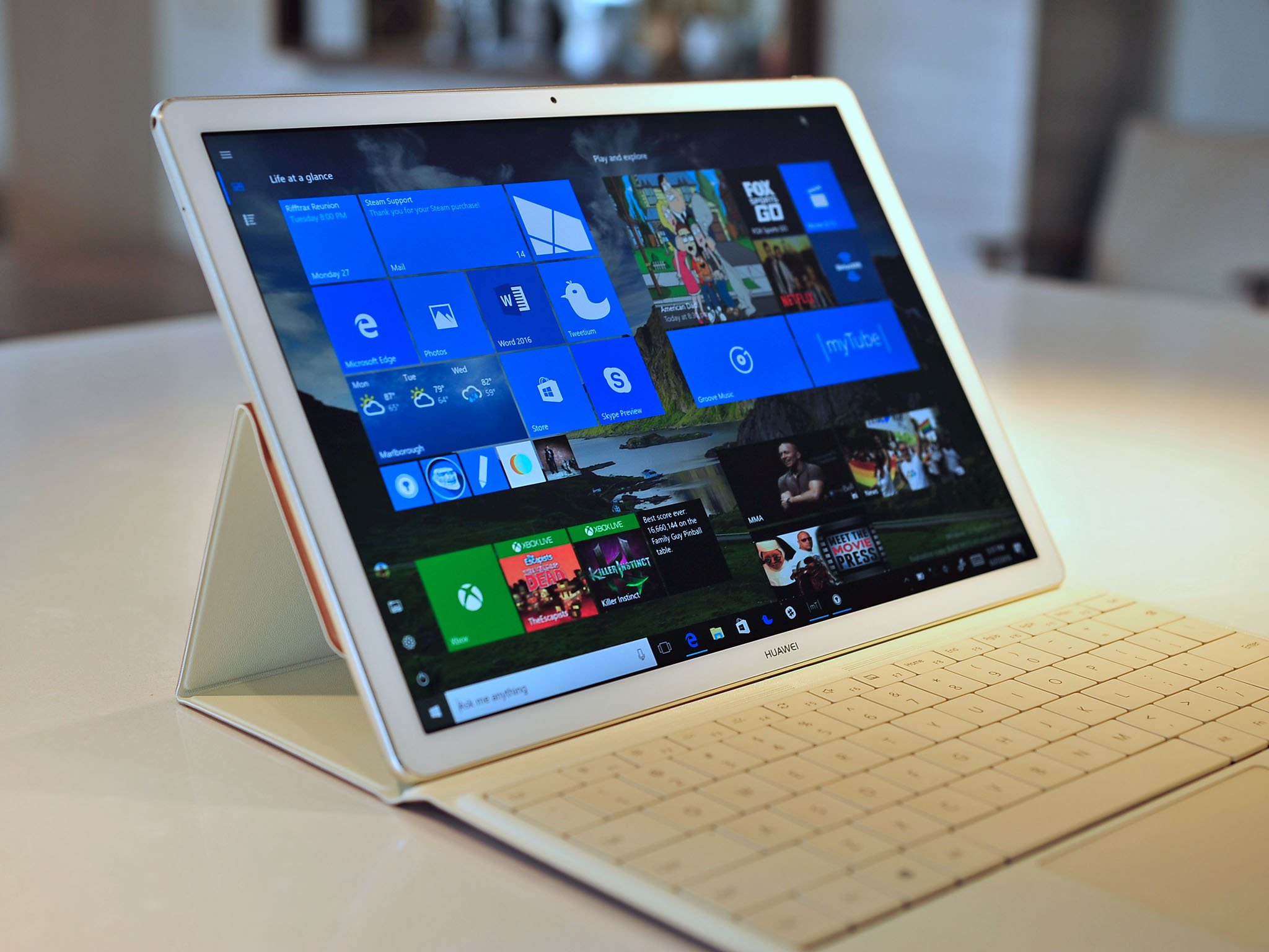 Microsoft Surface Pro 4 (Intel Core M, 4GB RAM, 128GB) with Windows 10  Anniversary Update