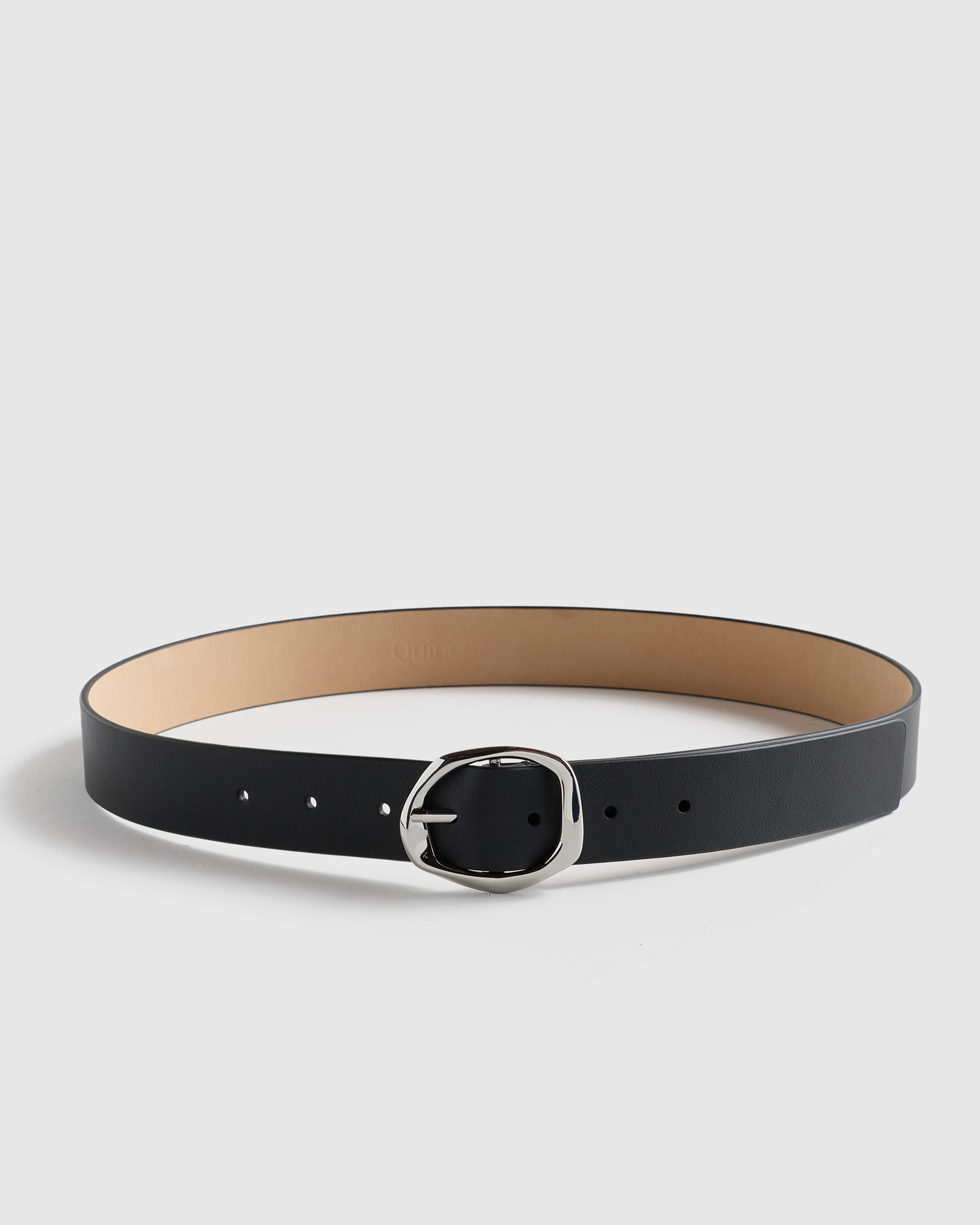 Zoe Sculptural European Leather Belt in Black/silver