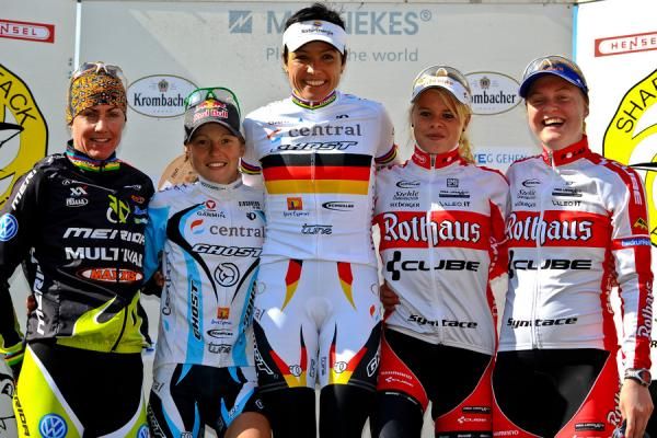 The elite women's podium (l-r): Gun-Rita Dahle, Elisabeth Osl, Sabine Spitz, Hanna Klein and Alexandra Engen.