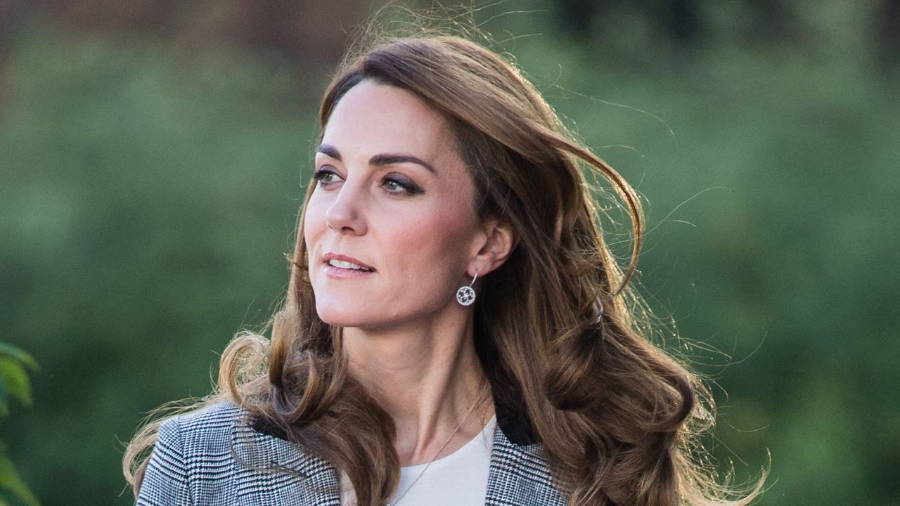 Kate Middleton&#039;s black cherry capri trousers are one of our favourite looks on the Princess as she opted for a bold berry ensemble