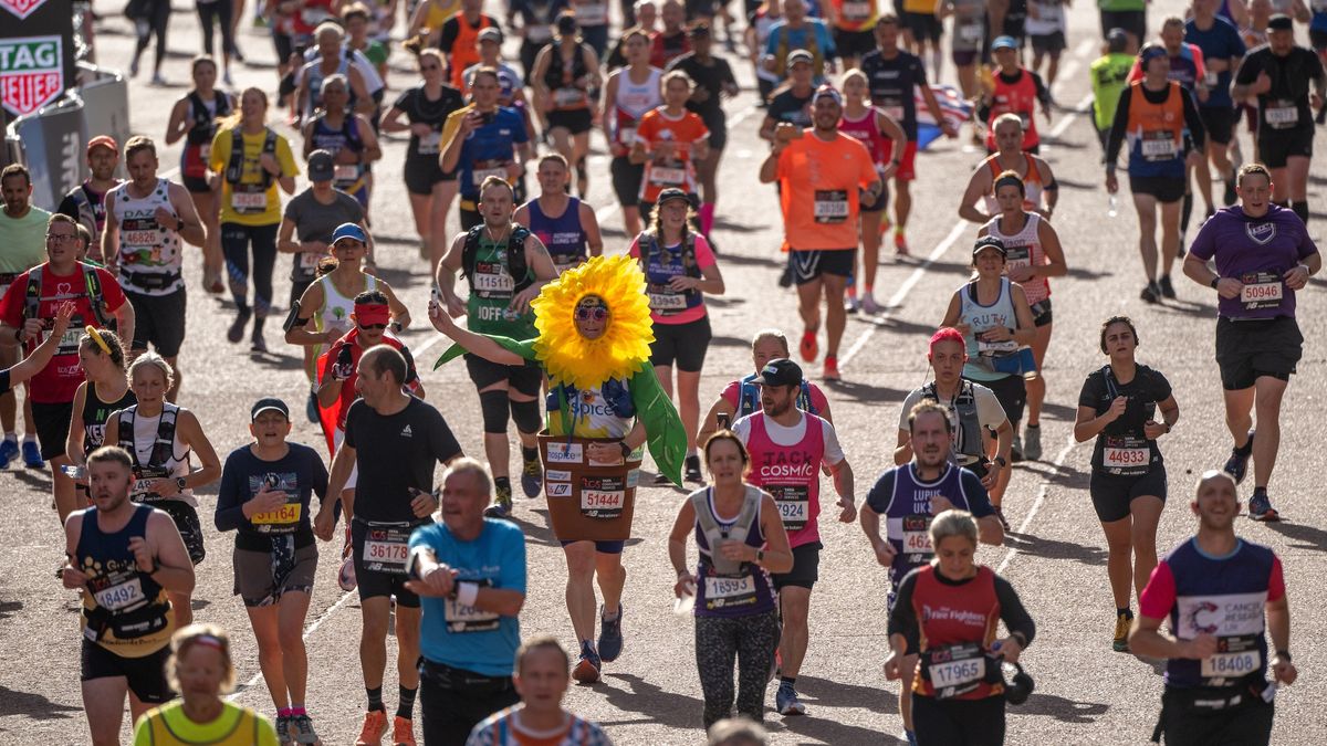 London Marathon runners at the finish line on The Mall in 2022 