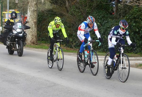 Alessandro De Marchi (Androni), Davide Ricci Bitti (Farnese-Selle Italia) and Federico Rocchetti (Utensilnord-Named) were ultimately swept up by the peloton.
