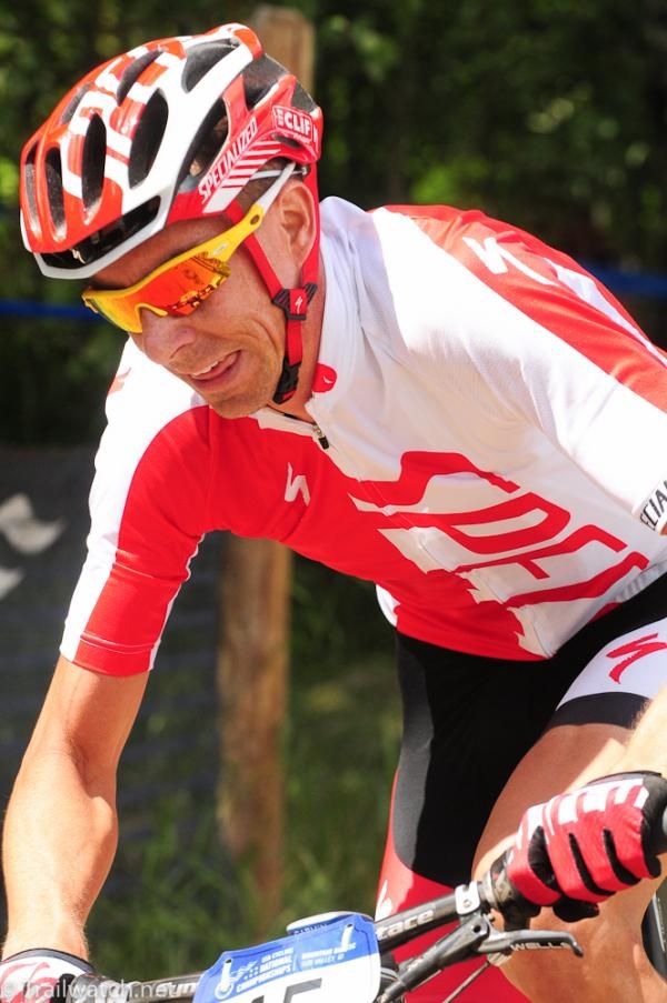 Todd Wells (Specialized) with an early lead