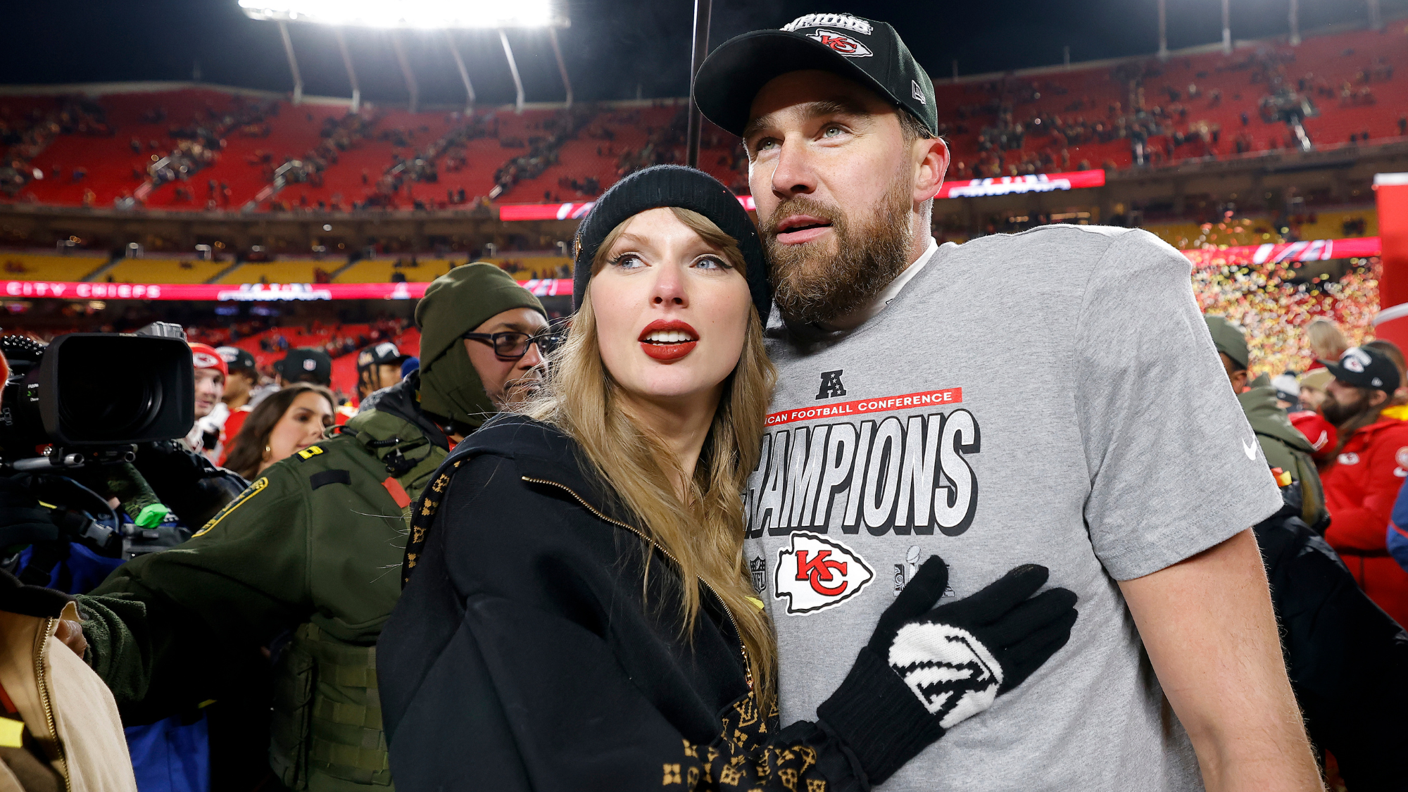 taylor swift travis kelce 2196122888