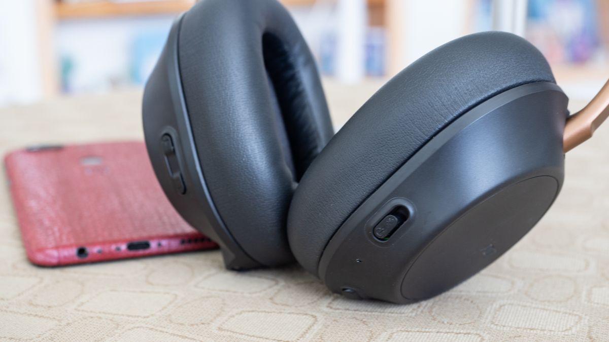 Plantronics