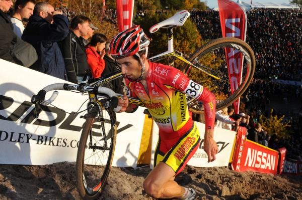 Great Britain's Ian Fields (Hargroves Cycles)