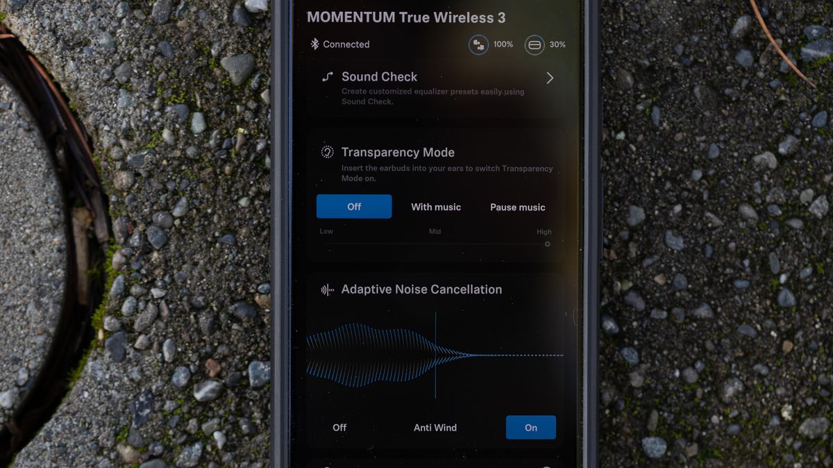 Sennheiser Momentum True Wireless 3 headphones transparency mode
