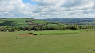 Cleeve Hill - Hole 1