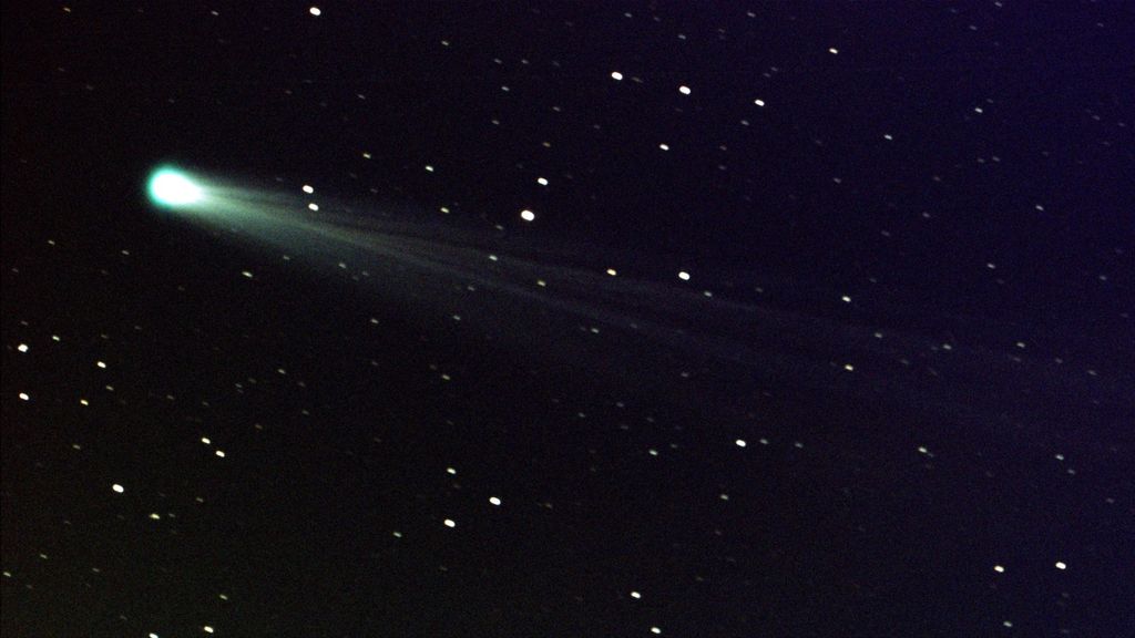 Bright new comet discovered zooming toward the sun could outshine the ...