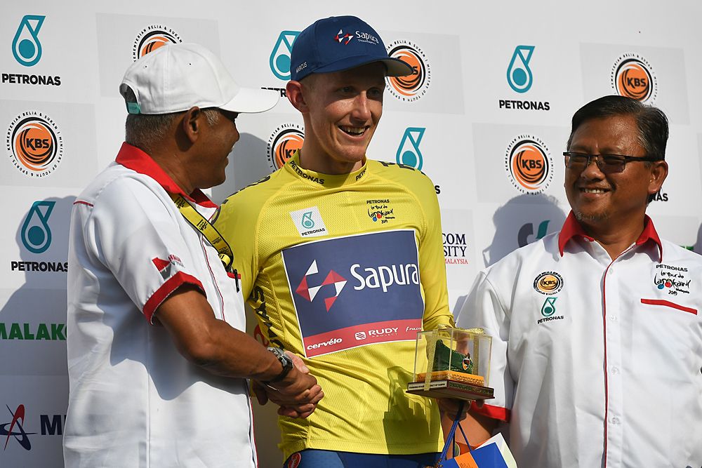 Marcus Culey (Team Sapura Cycling) wins the opening stage at Tour de Langkawi and takes the overall lead