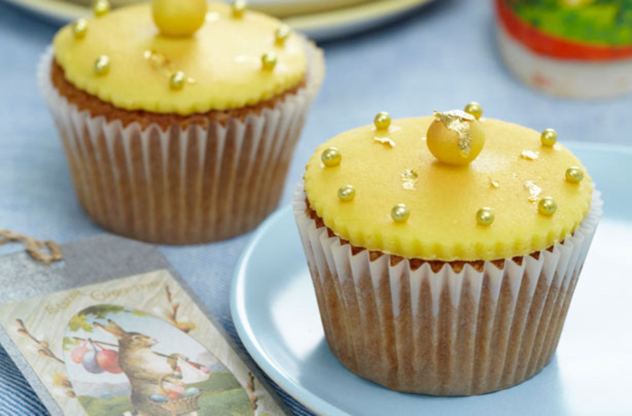 Simnel cupcakes