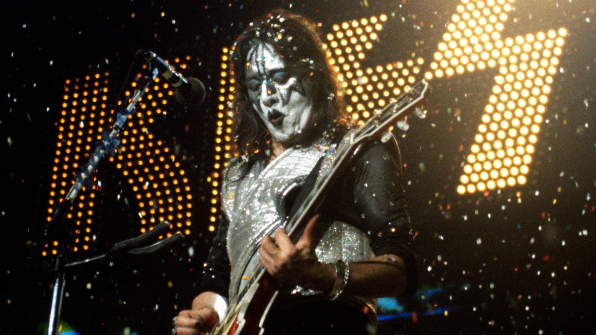 Ace Frehley of Kiss performs at Arco Arena on August 28, 1996 in Sacramento, California