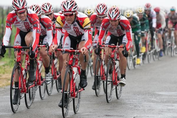 Race leader Ben Jacques-Maynes at the front with10k to go.