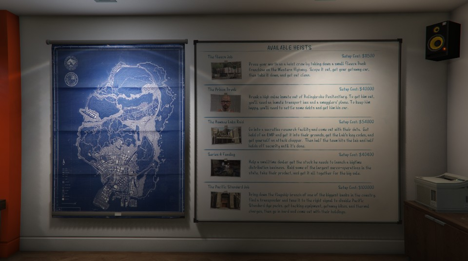 A heist planning board shows a map of Los Santos.