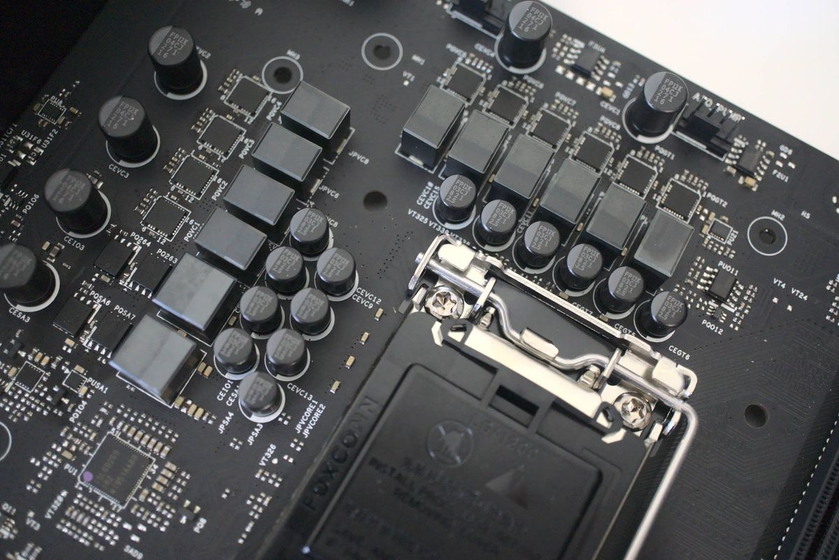 NZXT N7 Z490