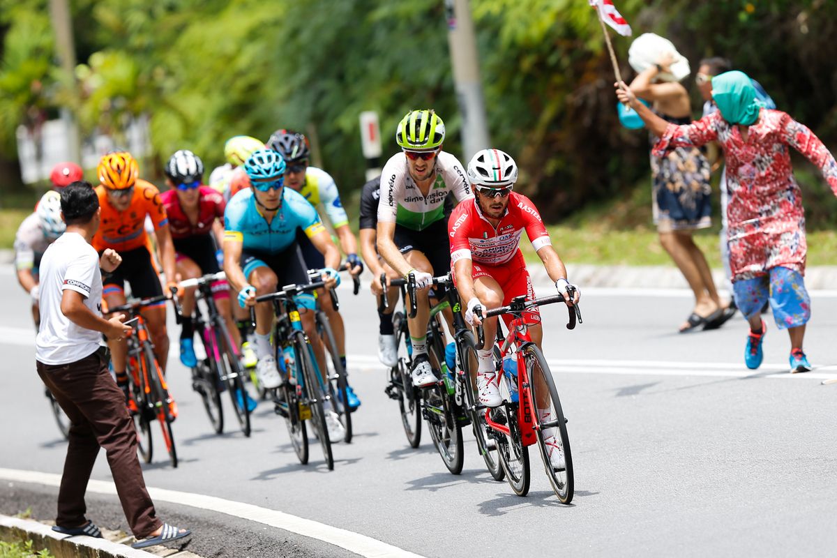 Jaco Venter (Dimension Data) sitting in the breakaway
