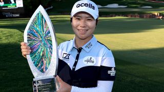 Eun Hee Ji holding the trophy after her win in the 2022 Bank of Hope LPGA Match-Play