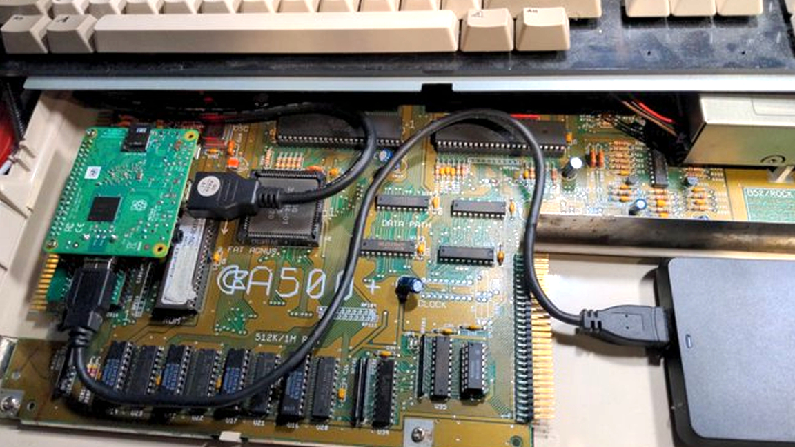 Raspberry Pi Turbo Boosts Amiga 500 Retro Computer