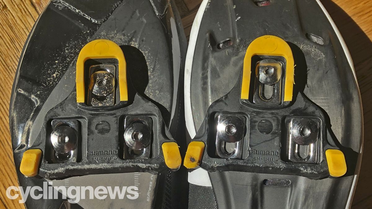 Fizik Infinito R1 shoes cleat position