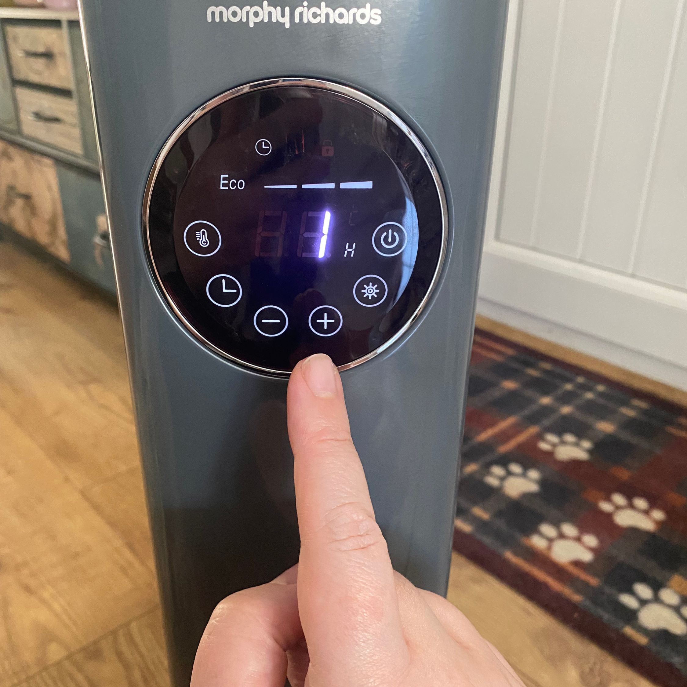 Setting the timer on the Morphy Richards HeatFlux 2.5kW Digital Oil-filled Radiator in my kitchen diner
