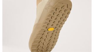 Arc'teryx Insulated Kragg shoe in beige