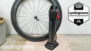 Bontrager Flash Can charger bike pump