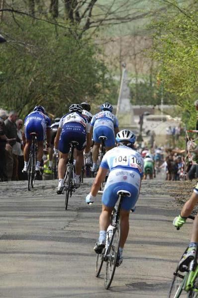 Sebastian Lang (Gerolsteiner) is way at the back of the bunch
