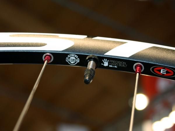 Easton uses the same riveted-in nipple concept originally used on the Haven to yield a solid outer rim wall and easy tubeless compatibility on the new EA90XC.