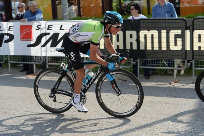 Pete Kennaugh (Team Sky) in the leader's green jersey