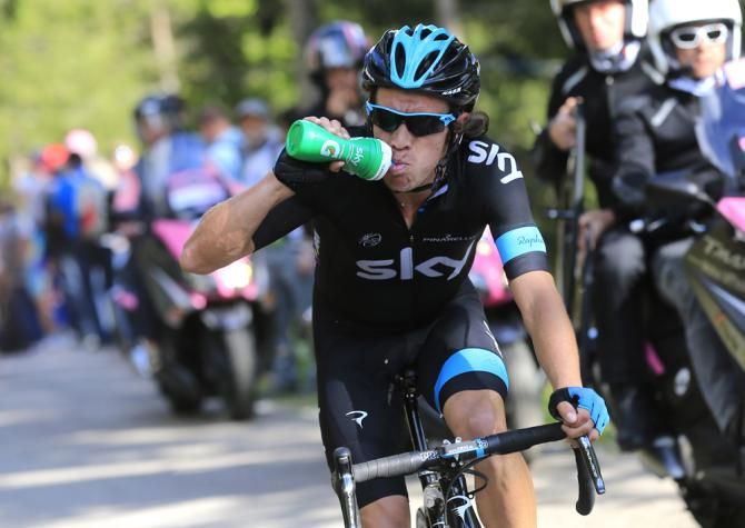 Rigoberto Uran (Sky) moved up to third in GC