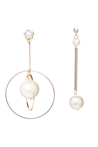 I'mmany London + In My Orbit Asymmetrical Pearl Drop Earrings