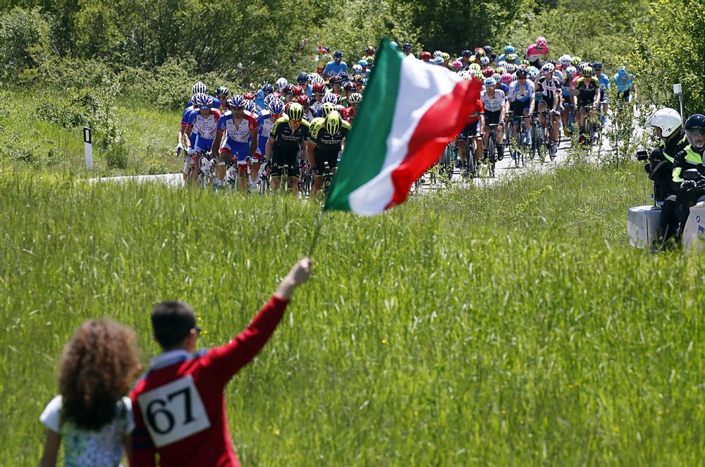 The Italian flag flying high during stage 9 at the Giro d'Italia