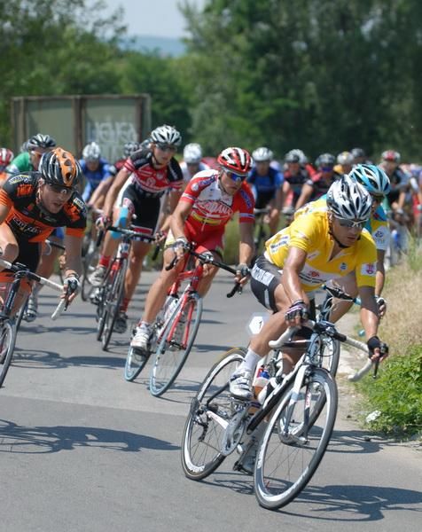 Stevic looked comfortable all day in yellow.
