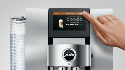 I tried this high-end Jura Z10 coffee machine 