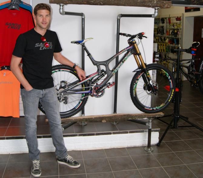 Having recently recovered from a serious knee injury Pietermaritzburg hero and three time downhill World Champion Greg Minnaar has been working hard to be as prepared as he can for his home course when the UCI MTB World Cup comes to town