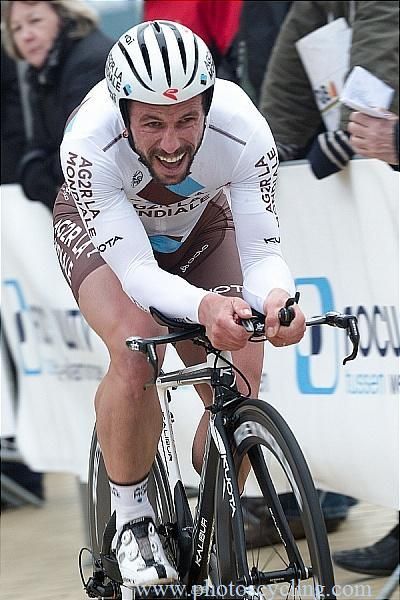 Jimmy Casper (AG2R La Mondiale) suffers to the finish of the prologue